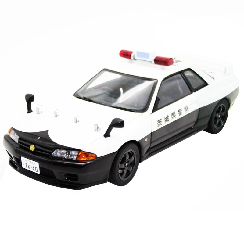 ماکت ماشین اتو آرت مدل Nissan Skyline GTR R23 Police