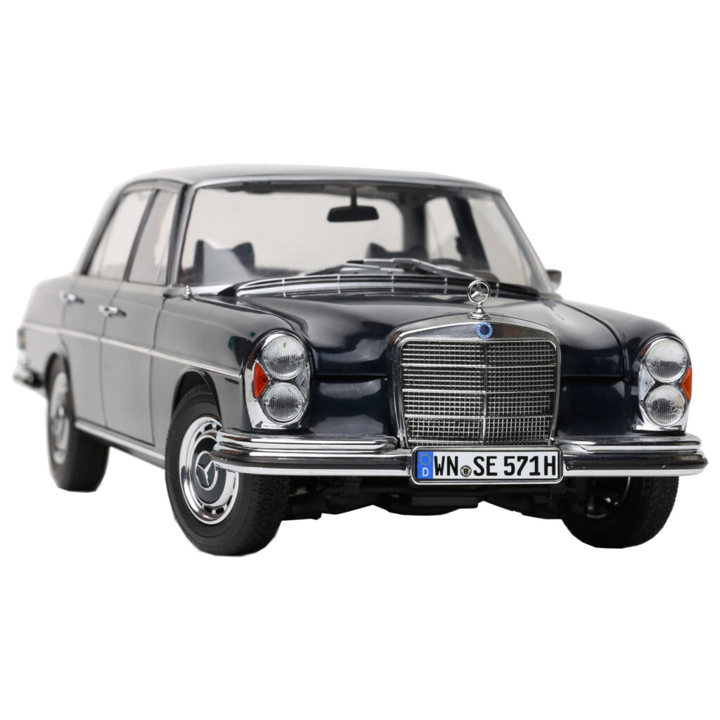 ماکت ماشین Mercedes-Benz 280SE 1968 برند Norev