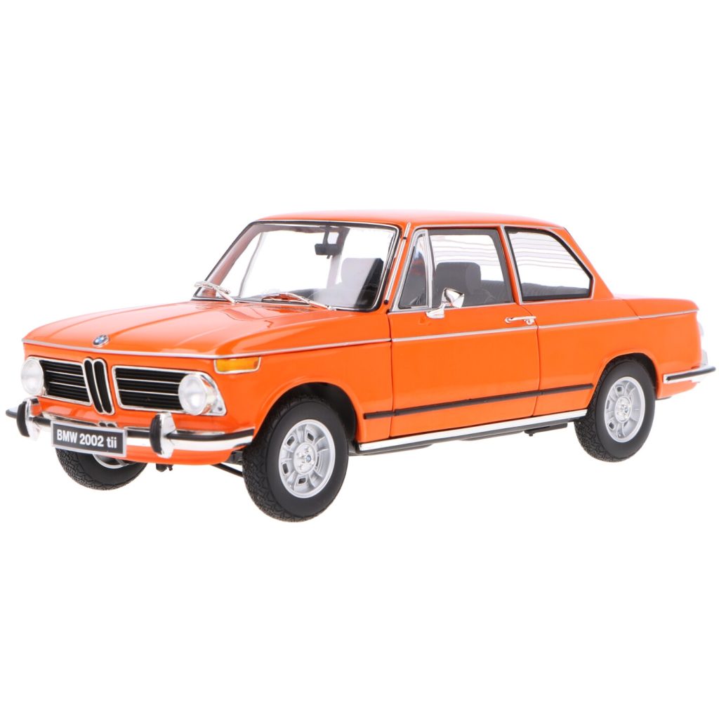 ماکت ماشین BMW 2002Tii برند کیوشو