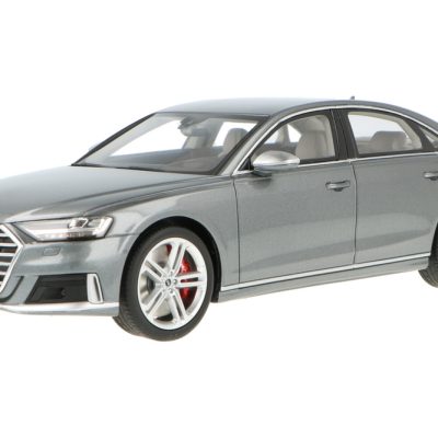 ماکت ماشین Audi S8 Daytona Grey برند GT Spirit