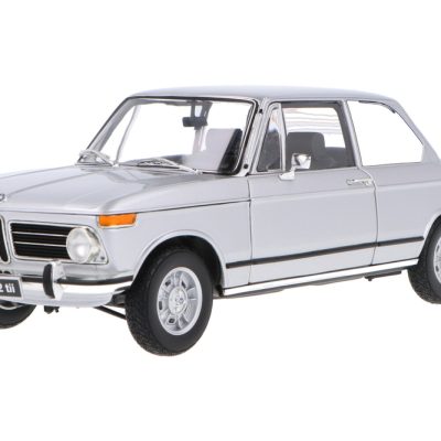 ماکت ماشین BMW 2002 tii Silver برند Kyosho