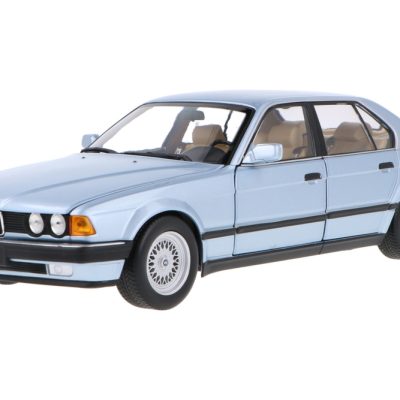 ماکت ماشین BMW 730i (E32) Light Blue Metallic برند Minichamps