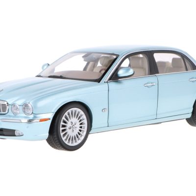 ماکت ماشین Jaguar XJ6 (X350) Seafrost برند Almost Real