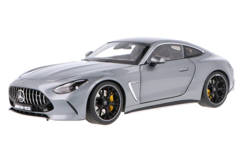 ماکت ماشین Mercedes-Benz GT63 AMG 4-Matic Selenite Grey برند NZG