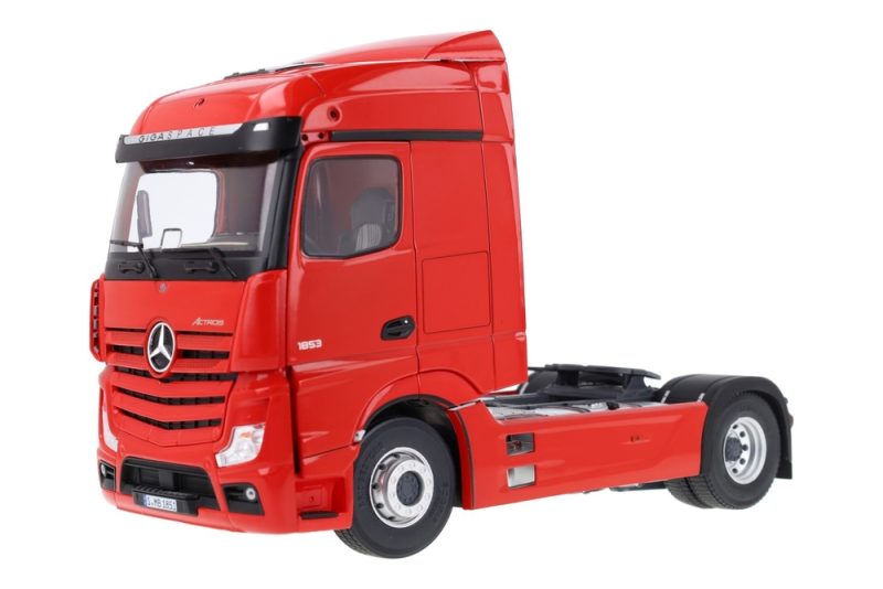 ماکت ماشین Mercedes-Benz Actros 1853 Trekker برند Solido