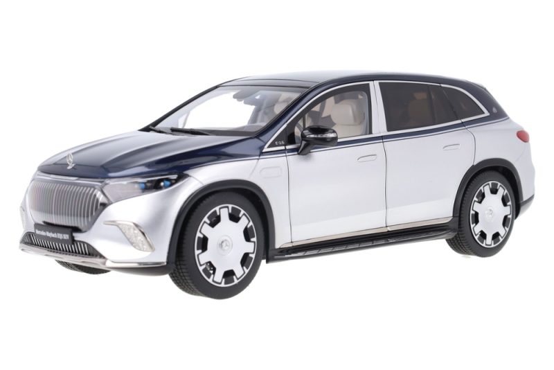ماکت ماشین Mercedes-Benz Maybach EQS 680 SUV (Z296) Nautic Blue / High-tech Silver برند NZG