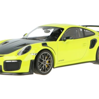 ماکت ماشین Porsche 911 GT2 RS (991 II) Green Metallic برند Minichamps