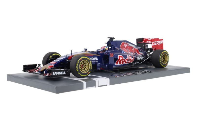 ماکت ماشین Toro Rosso STR10 Renault برند Minichamps