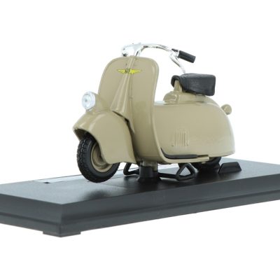 ماکت ماشین Vespa MPS Paperino برند Maisto