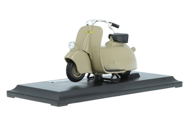 ماکت ماشین Vespa MPS Paperino برند Maisto