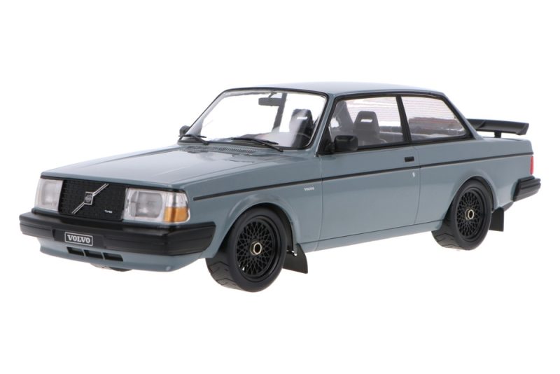ماکت ماشین Volvo 240 Turbo "Custom" Grey برند ixo