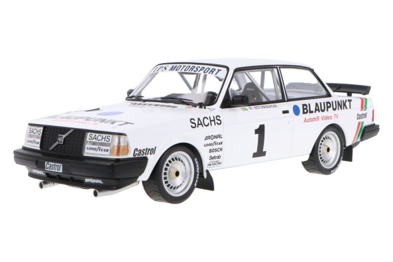 ماکت ماشین Volvo 240 Turbo برند ixo